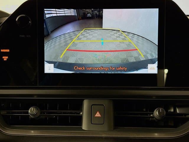 2026 LEXUS UX HYBRID - Image 13