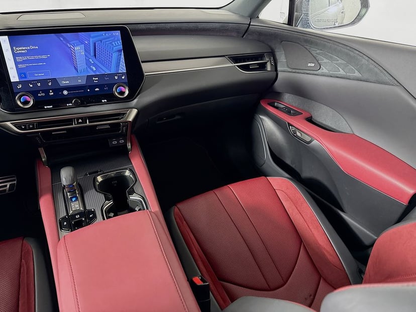 2023 LEXUS RX 500h - Image 25