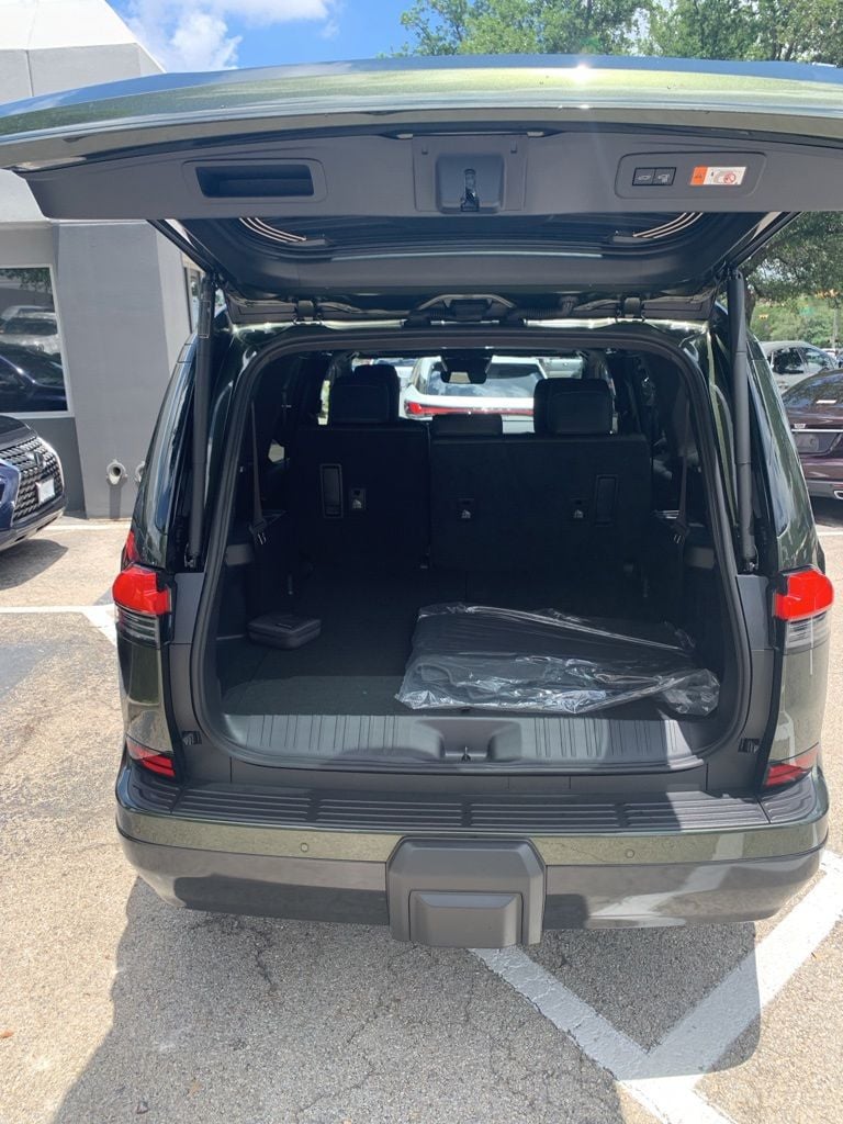 2026 LEXUS GX 550 - Image 8