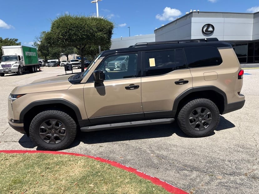 2026 LEXUS GX 550 - Image 1