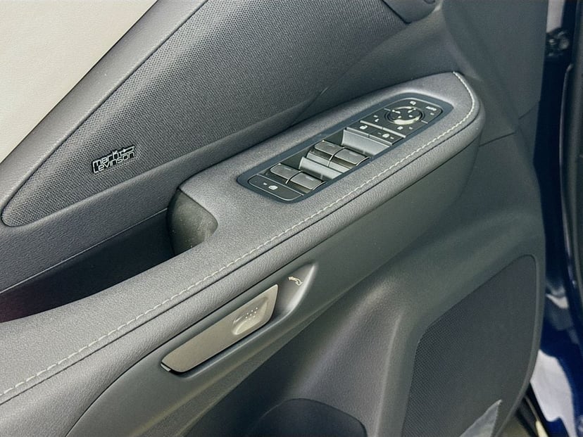 2026 LEXUS TX - Image 20