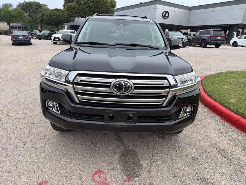 2021 Toyota Land Cruiser - Image 11