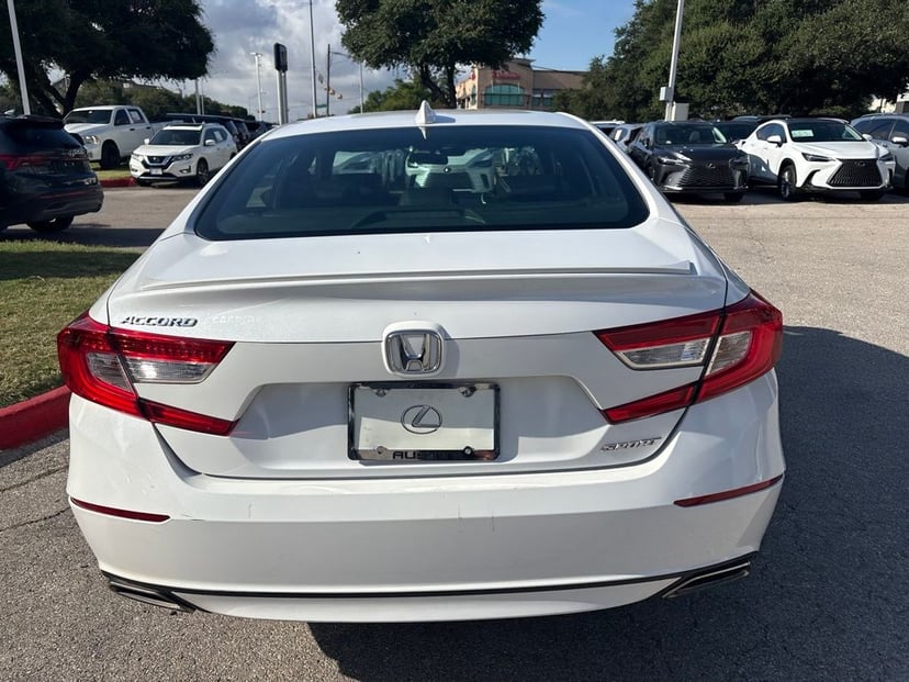 2018 Honda Accord - Image 3