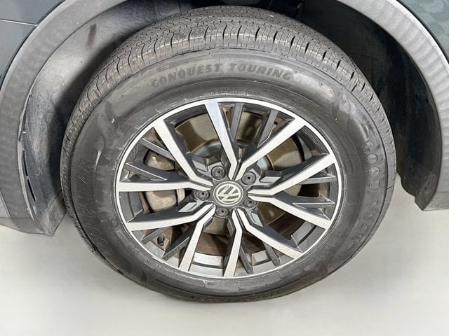 2019 Volkswagen Tiguan - Image 31