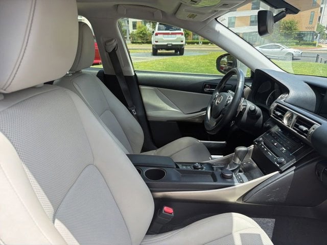 2014 LEXUS IS 250 - Image 2
