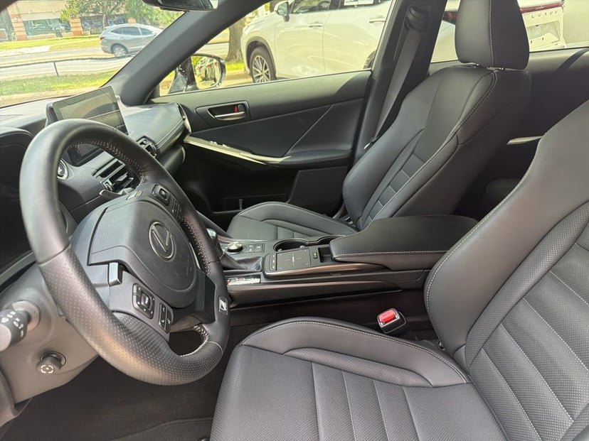 2023 LEXUS IS 350 - Image 7