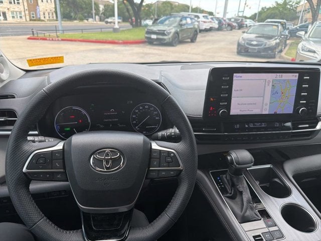 2021 Toyota Sienna - Image 10