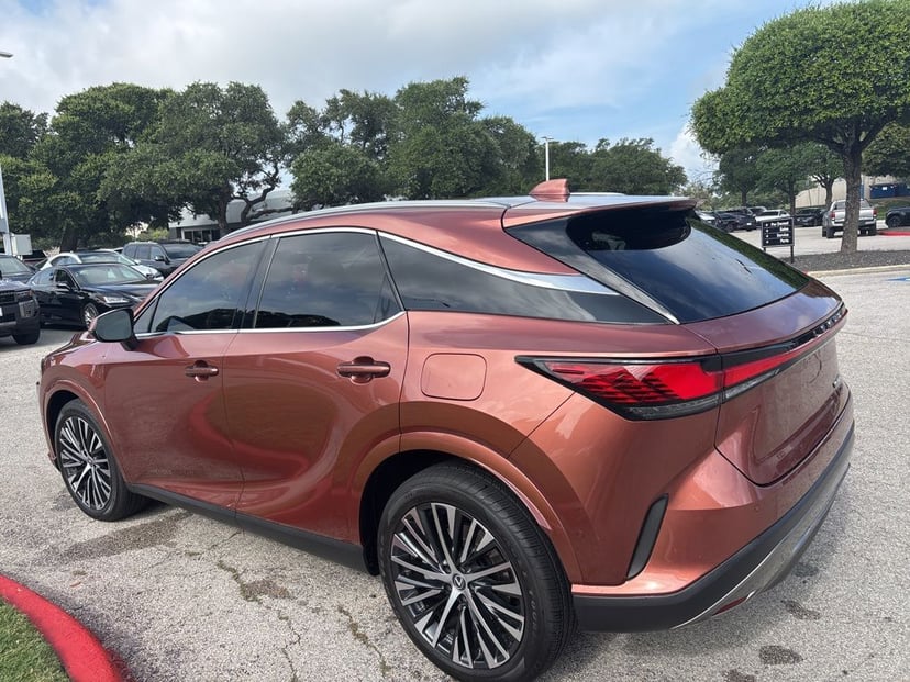 2024 LEXUS RX 350 - Image 2