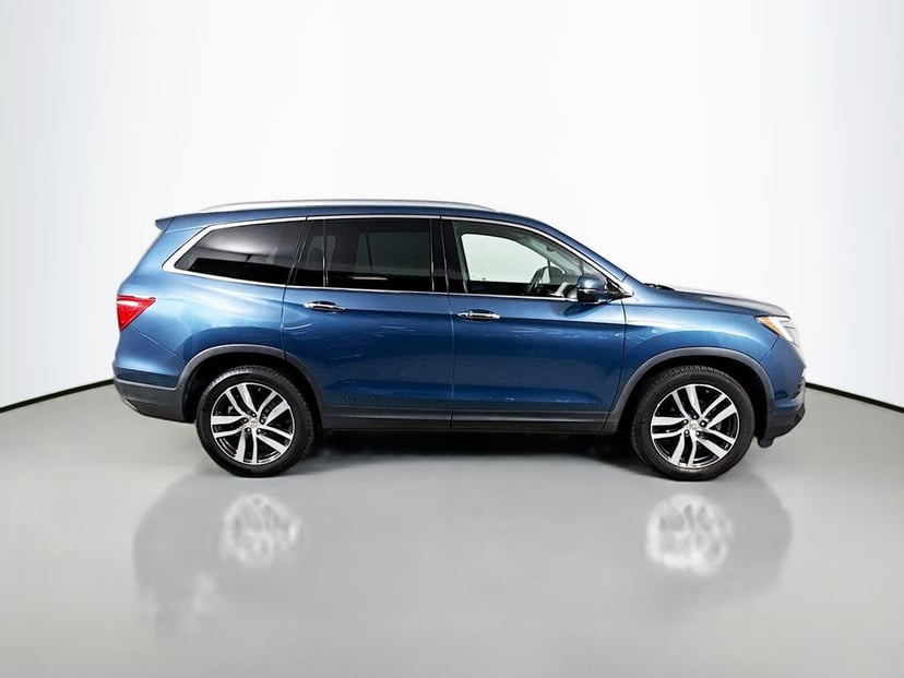 2017 Honda Pilot - Image 4