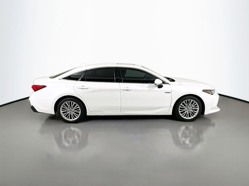 2020 Toyota Avalon Hybrid - Image 1