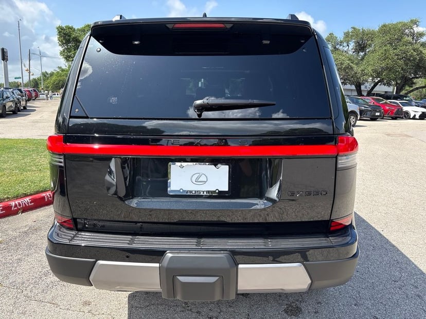 2026 LEXUS GX 550 - Image 3