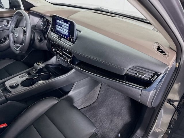 2023 Nissan Rogue - Image 30