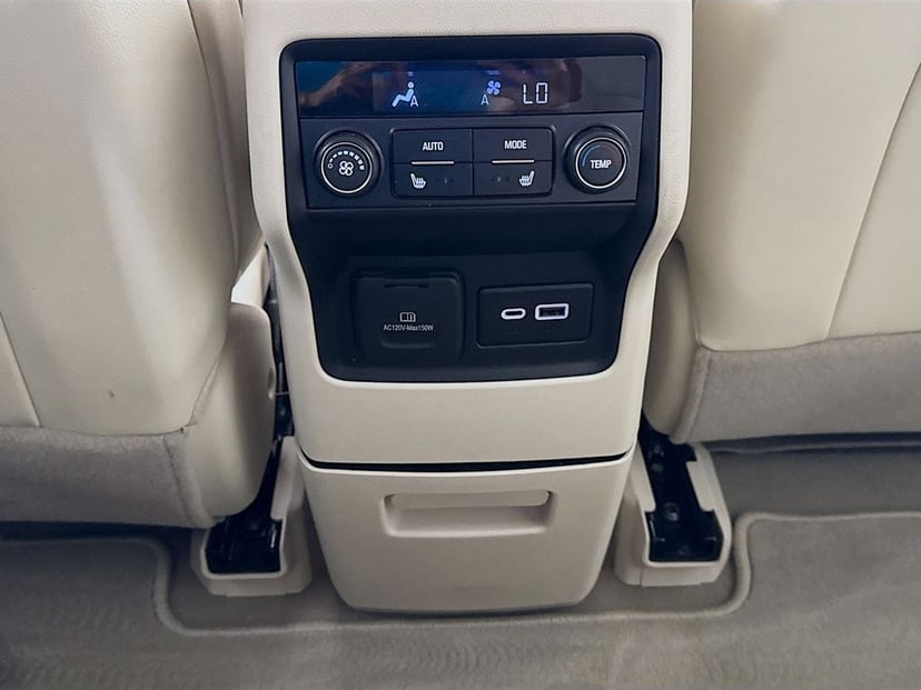 2022 GMC Acadia - Image 27