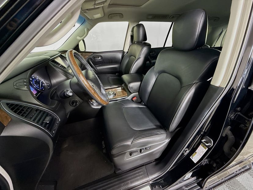 2015 INFINITI QX80 - Image 21