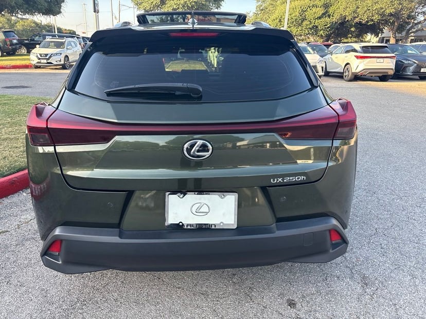 2024 LEXUS UX 250h - Image 3