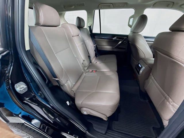 2023 LEXUS GX 460 - Image 29
