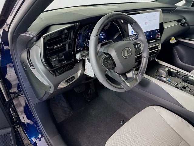 2026 LEXUS RX - Image 8