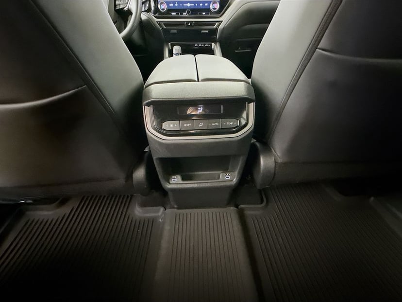 2025 LEXUS TX 350 - Image 24