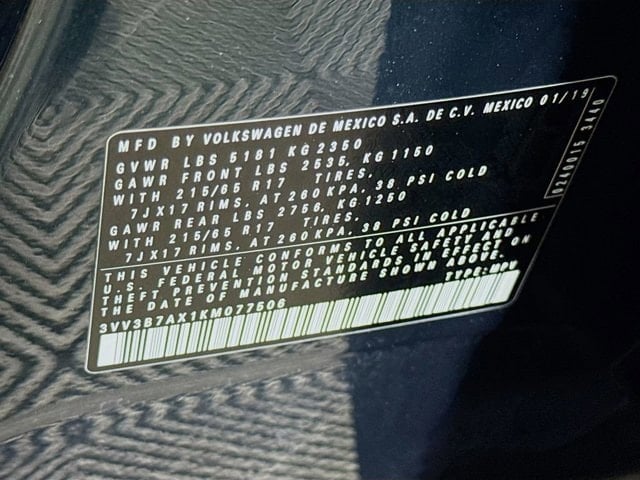2019 Volkswagen Tiguan - Image 32