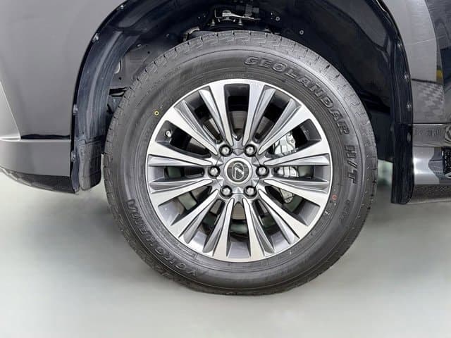 2023 LEXUS GX 460 - Image 33