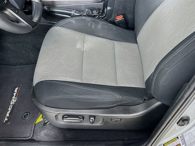 2023 Toyota Tacoma - Image 18