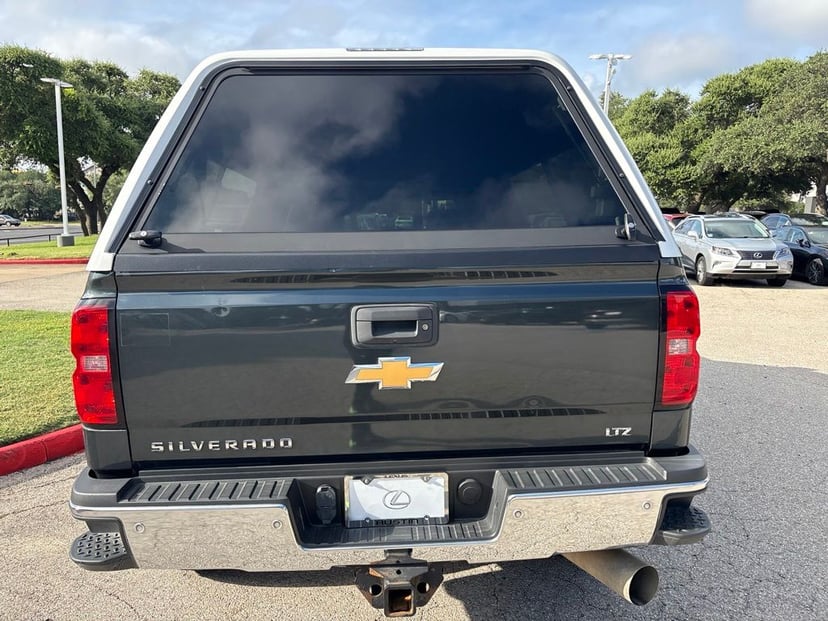2017 Chevrolet Silverado 2500HD - Image 3