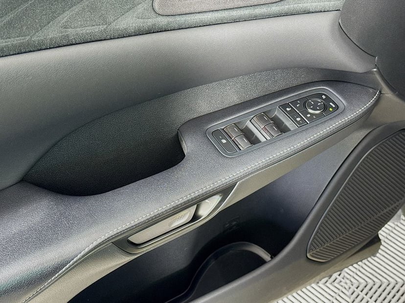 2023 LEXUS RX 350 - Image 17