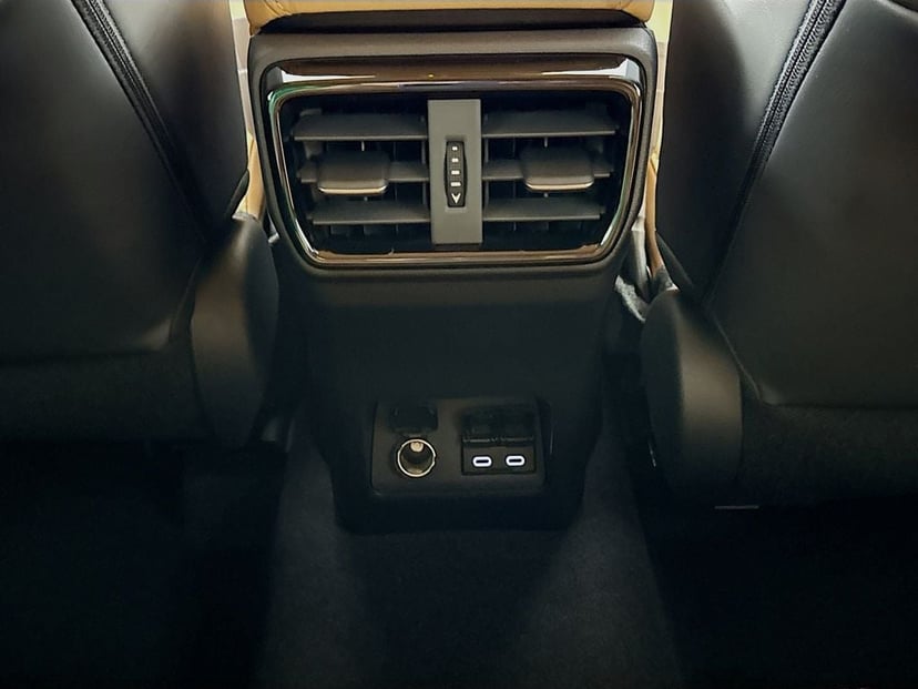2026 LEXUS NX HYBRID - Image 18