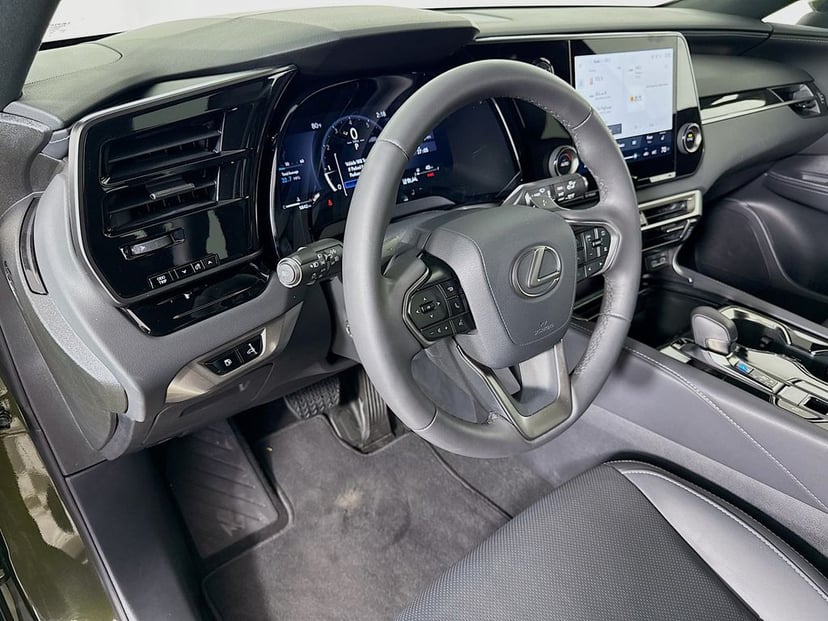 2025 LEXUS RX 350 - Image 8