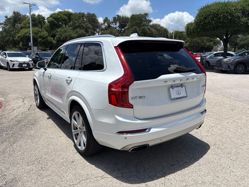 2019 Volvo XC90 - Image 2