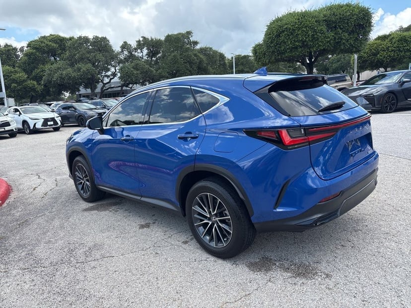 2025 LEXUS NX 250 - Image 2