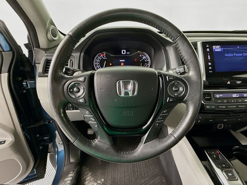 2017 Honda Pilot - Image 11