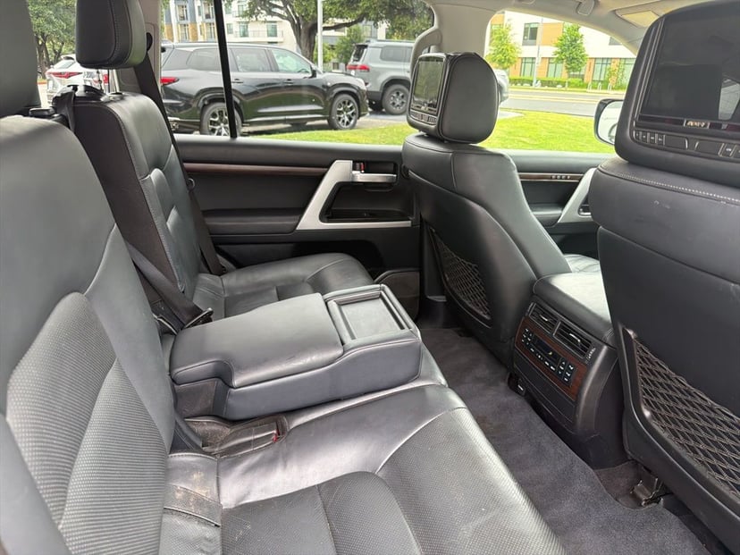 2021 Toyota Land Cruiser - Image 4