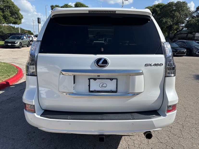 2022 LEXUS GX 460 - Image 3
