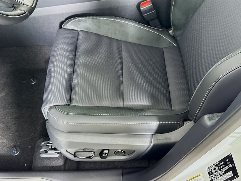 2026 LEXUS RX PLUG-IN HYBRID ELECTRIC VEHICLE - Image 20