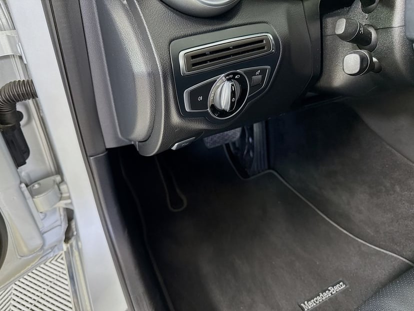 2016 Mercedes-Benz C-Class - Image 10