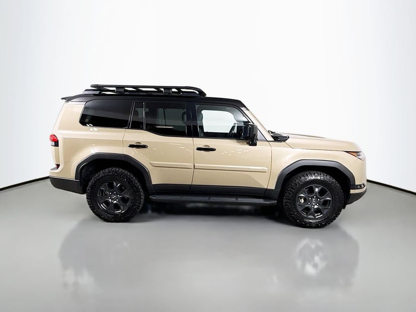 2024 LEXUS GX 550 - Image 3