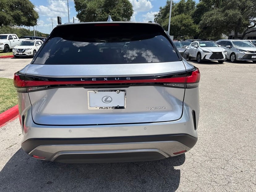 2025 LEXUS RX 350 - Image 3