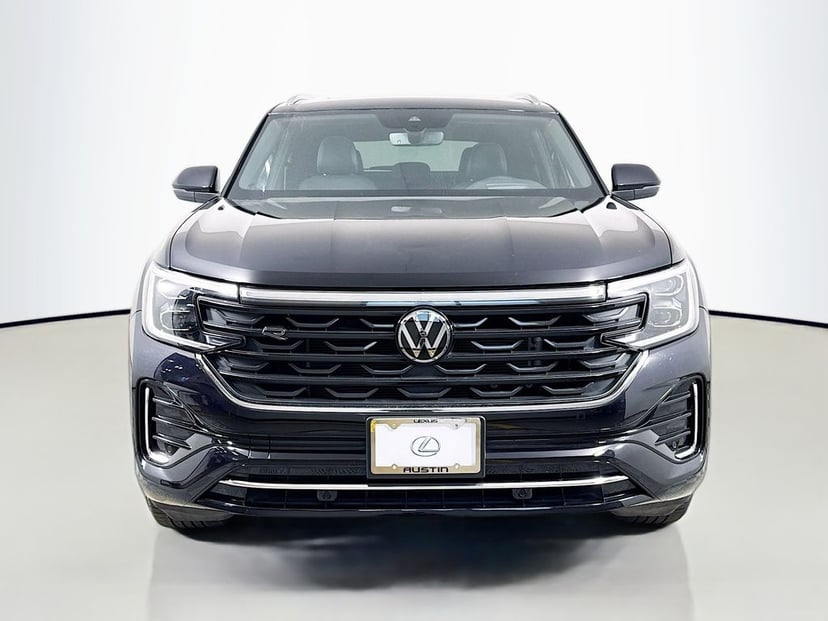 2024 Volkswagen Atlas Cross Sport - Image 2