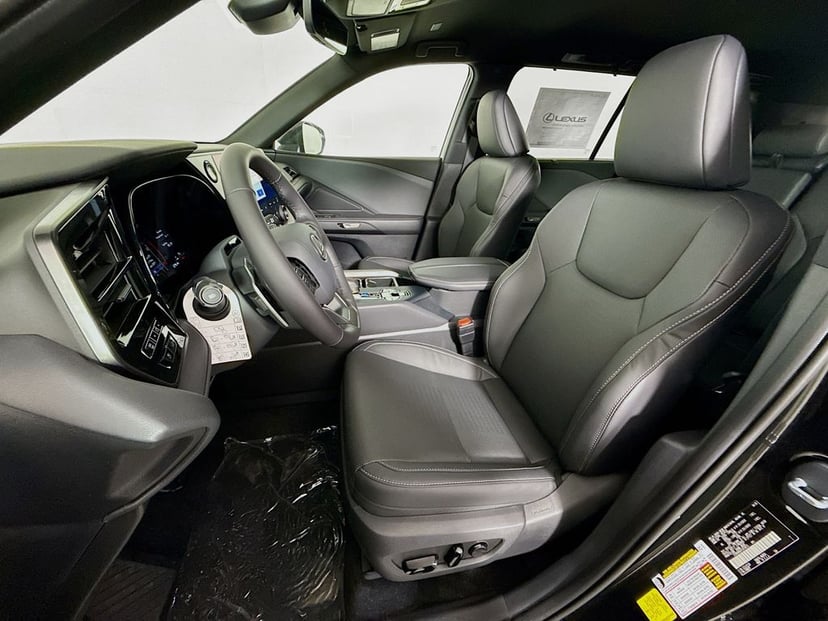 2026 LEXUS TX - Image 16