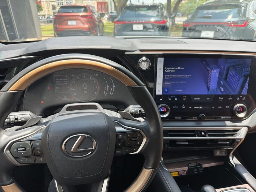 2024 LEXUS RX 350 - Image 11