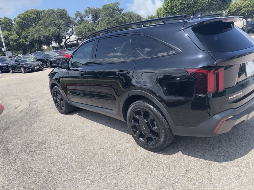 2024 Kia Sorento - Image 2