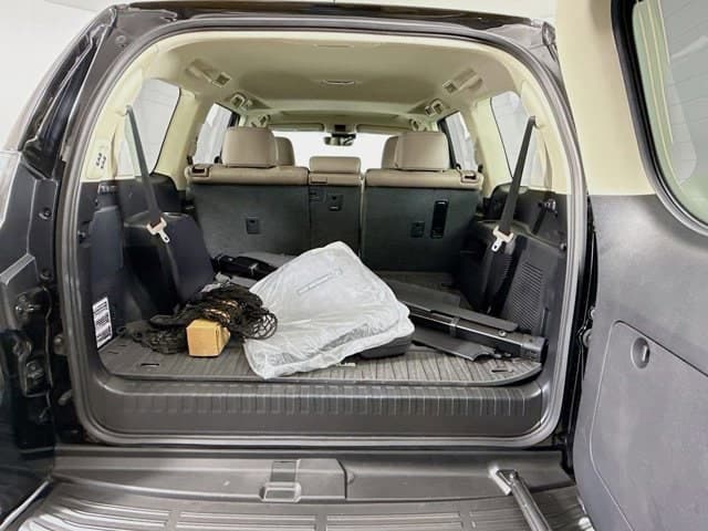 2023 LEXUS GX 460 - Image 28