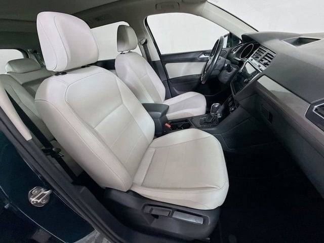 2019 Volkswagen Tiguan - Image 28
