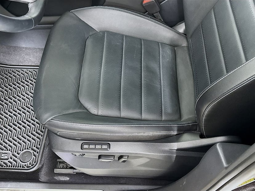 2024 Volkswagen Atlas Cross Sport - Image 19