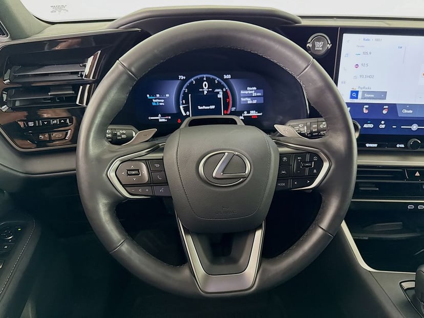 2025 LEXUS TX 350 - Image 10