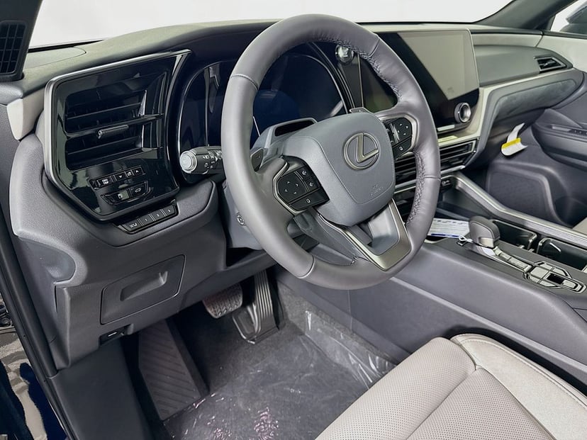 2026 LEXUS TX - Image 9