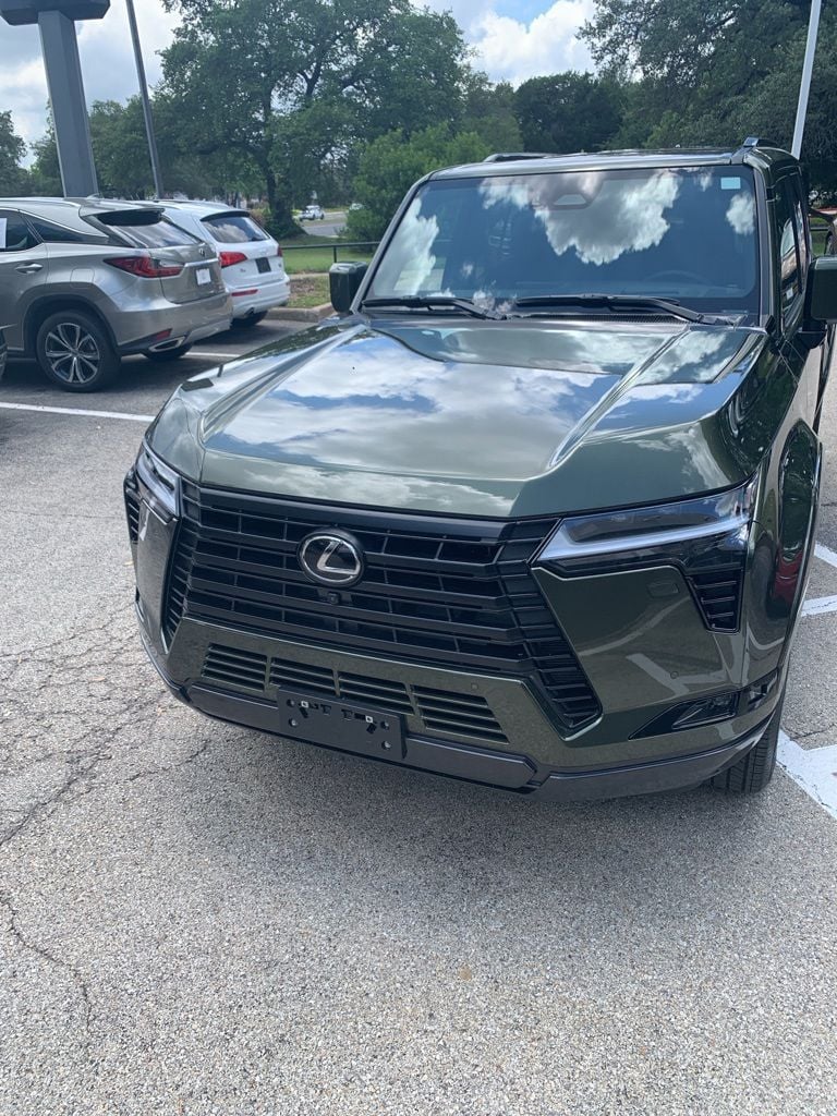 2026 LEXUS GX 550 - Image 3