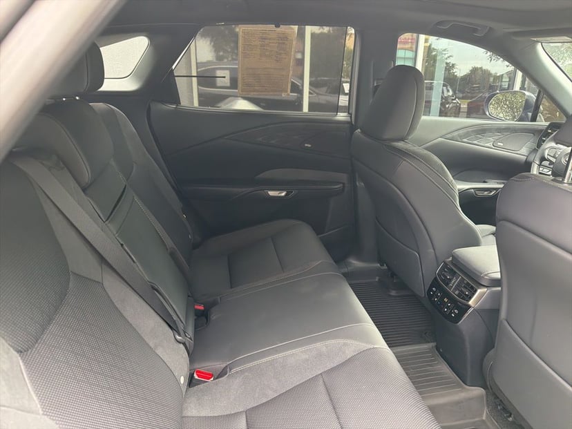 2025 LEXUS RX 450h+ - Image 3