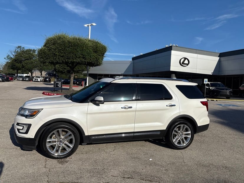 2016 Ford Explorer - Image 1